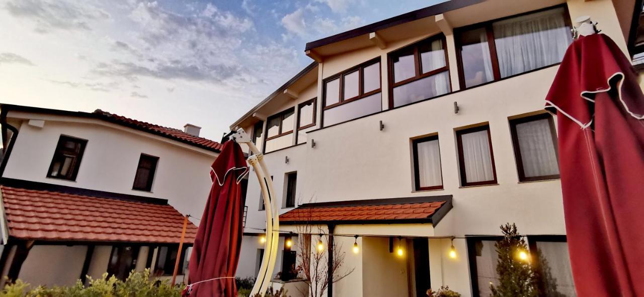 Villa Dvor Охрид Экстерьер фото